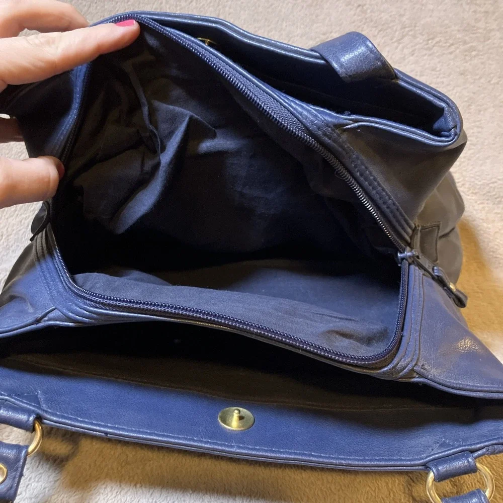 Collection‎ Shoulder Hand Bag Blue Vinyl Purse Gold Hardware Multi Large Pockets